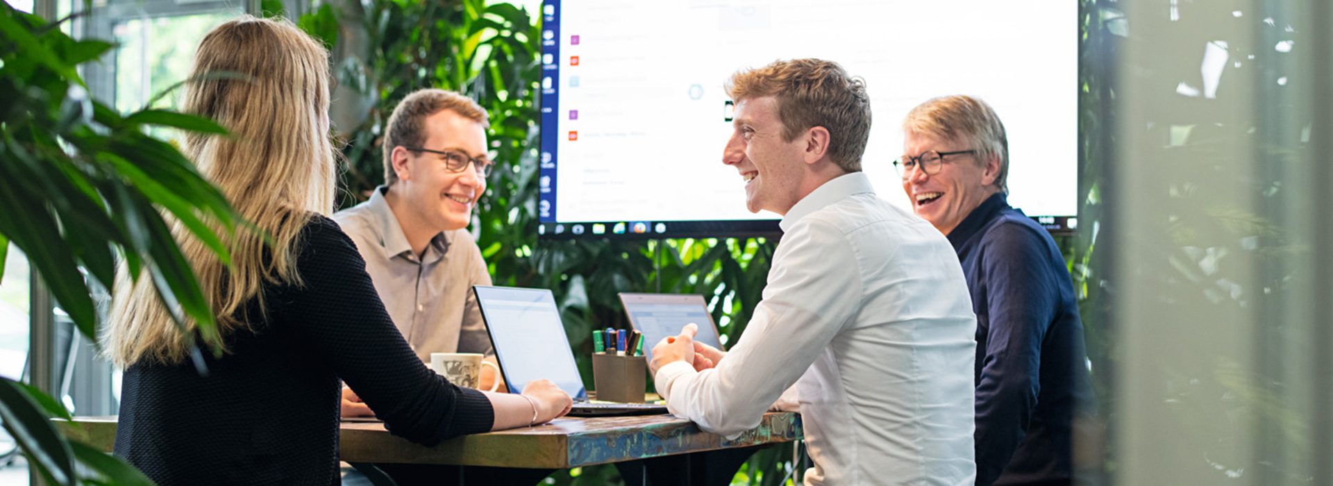 Claas_Header_Wirtschaftsinformatik